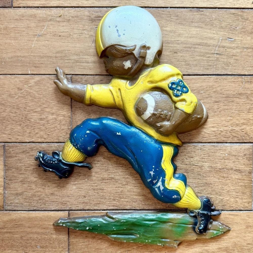 Vintage 1970 Sexton Metal Michigan Football Wall Art USA Maize Blue Gold 88 UofM
